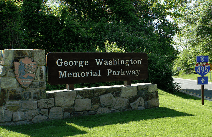 Virginia’s Best Scenic Drives: A Summer Roadtrip Guide George Washington Memorial Parkway | I-95 Exit Guide