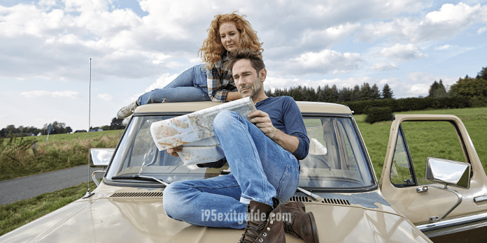 Couple planning Roadtrip down I-95 | I-95 Exit Guide Couple planning Roadtrip down I-95 | I-95 Exit Guide