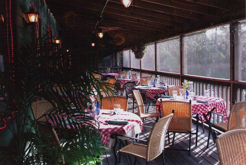 Jasper's Porch Lakeside Restaurant - Ridgeland, South Carolina | I-95 Exit Guide