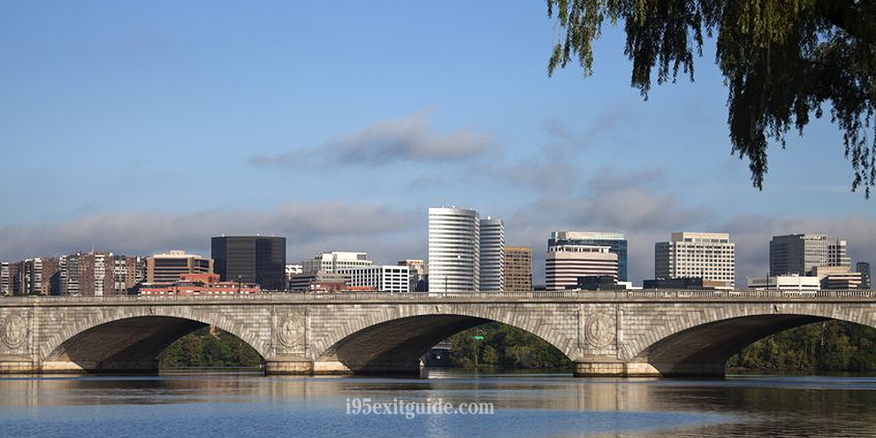 Rosslyn, Virginia | I-95 Exit Guide