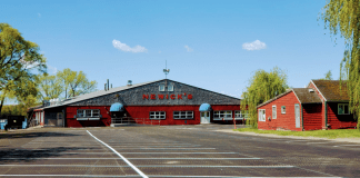 Newick’s Seafood Restaurant – Dover, NH Newick's Seafood Restaurant - Dover, New Hampshire | I-95 Exit Guide