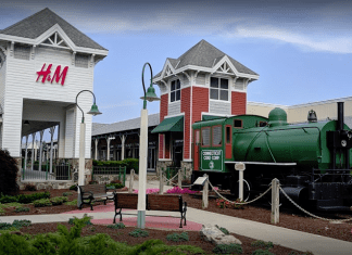 Westbrook Outlets | Outlet Malls Along I-95