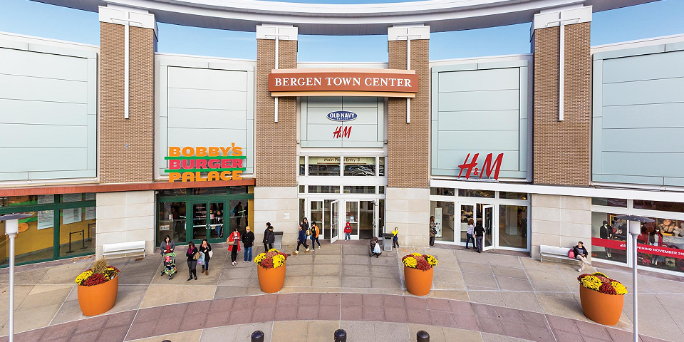 nike outlet bergen mall paramus nj