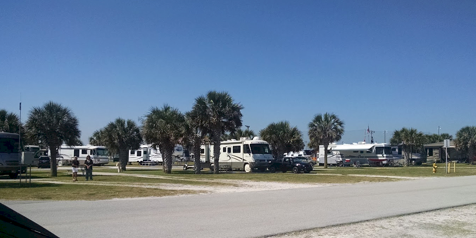 I-95 Campgrounds | Pelican Roost RV Park - Jacksonville, Florida
