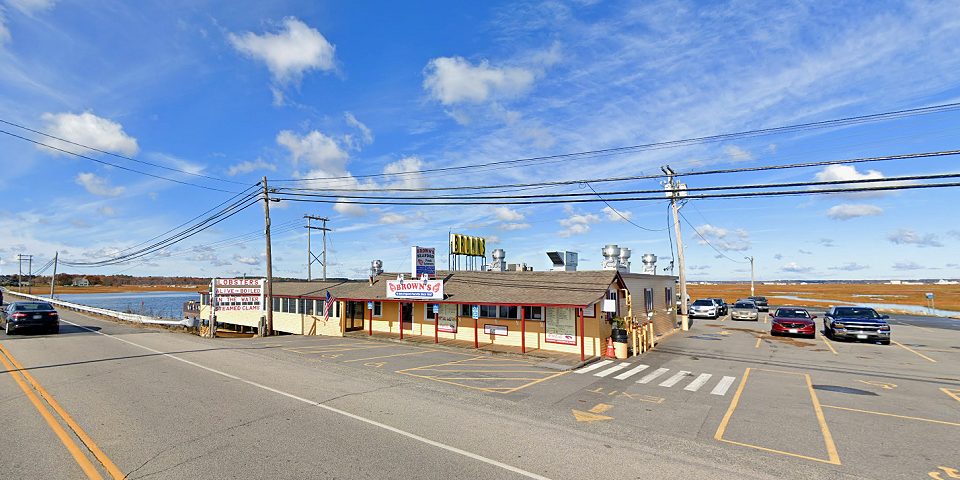 Browns Lobster Pound - Seabrook, New Hampshire | I-95 Exit Guide